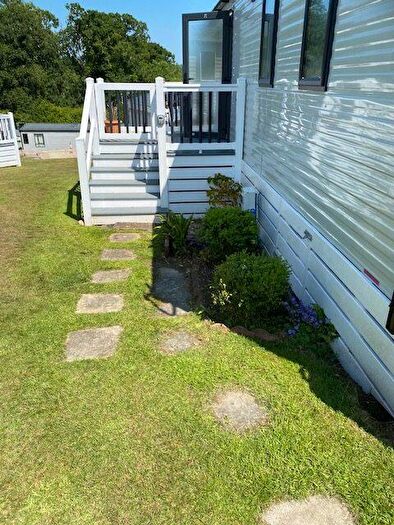 2 Bedroom Park Home For Sale In Ps- – Wood Farm Holiday Park, DT6