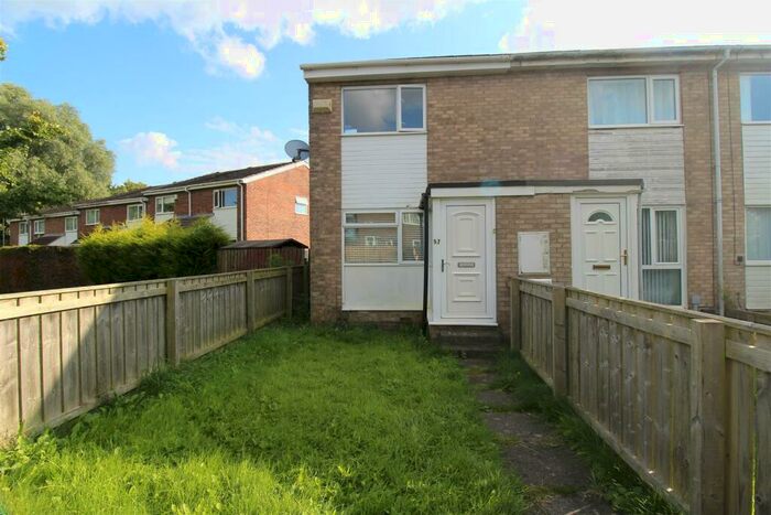 2 Bedroom End Of Terrace House To Rent In The Paddock, Garth, Killingworth, NE12