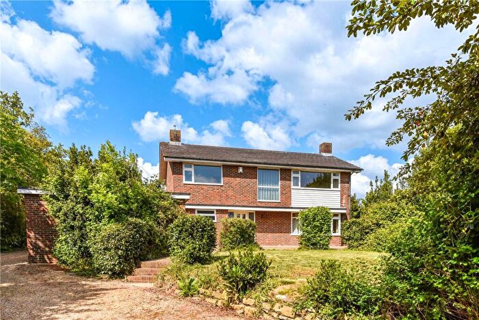 4 Bedroom Detached House For Sale In Fishbourne Road West, Chichester, PO19