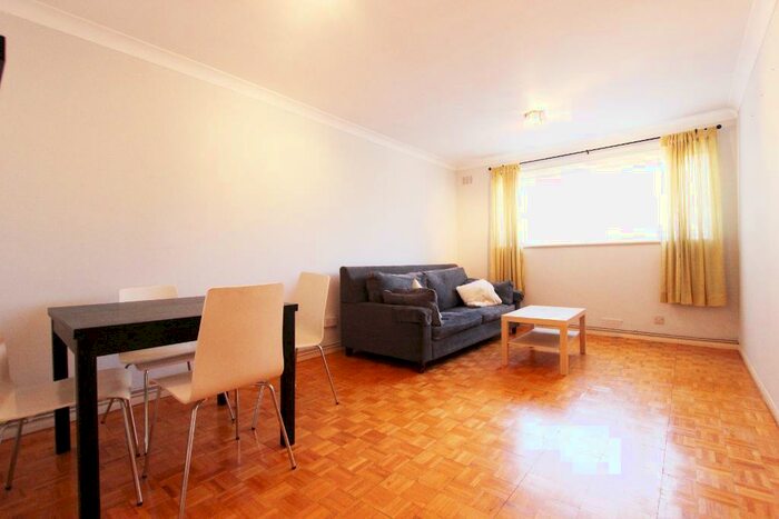 2 Bedroom Flat To Rent In Lady Margaret Road, London, NW5