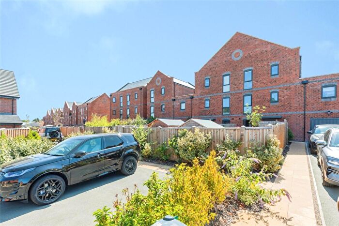 3 Bedroom Terraced House For Sale In Jones Road, Warwick, Warwickshire, CV34