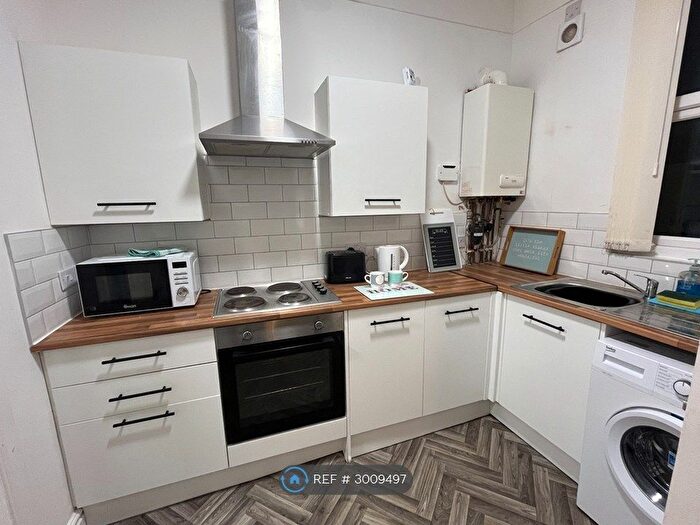 1 Bedroom Flat To Rent In Warbreck Moor, Liverpool, L9