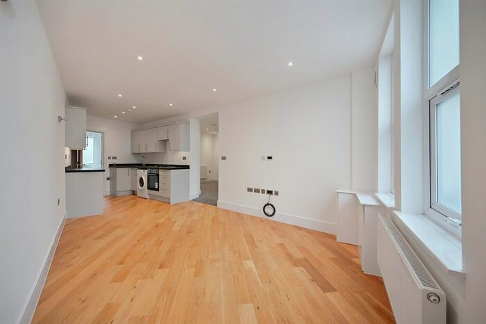 2 Bedroom Flat To Rent In Westmead Road, Sutton, SM1