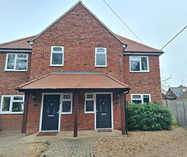4 Bedroom Semi Detached House For Sale In Bird In Hand Lane, Sonning Common, Reading, RG4