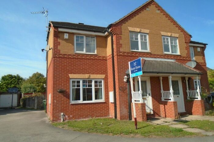 3 Bedroom Semi-Detached House To Rent In Burghley Mews, Leeds, West Yorkshire, LS10