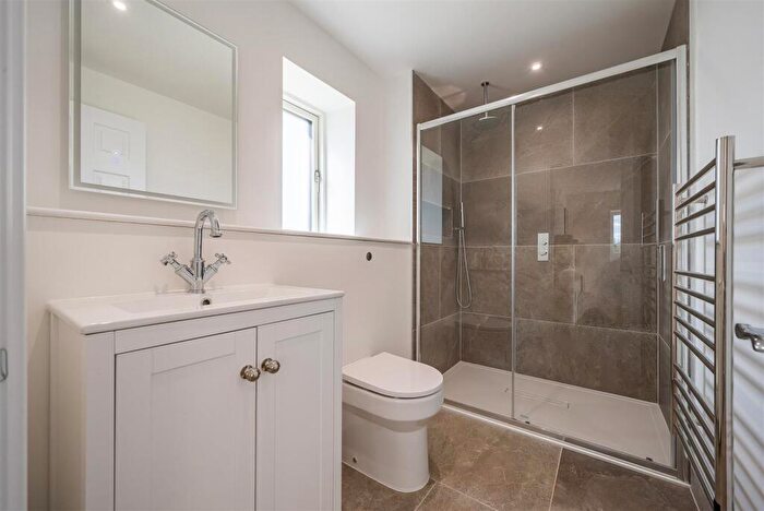 4 Bedroom Detached House For Sale In Church Road, Milton Under Wychwood, OX7