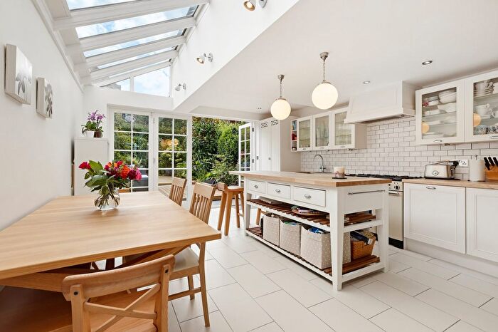 4 Bedroom Terraced House For Sale In Quick Road, London, W4