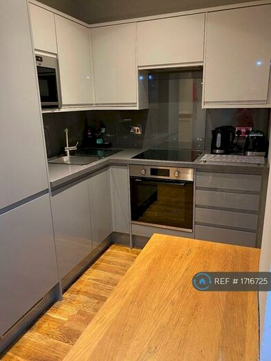 4 Bedroom Maisonette To Rent In Bridge Wharf, London, N1