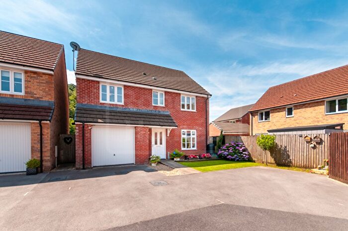 4 Bedroom Detached House For Sale In Golwyg Y Mynydd, Godrergraig, Swansea., SA9