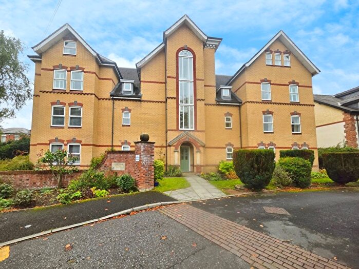 2 Bedroom Flat To Rent In Gaskell Road, Altrincham, WA14