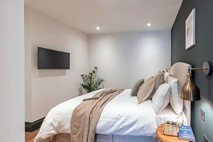 Studio To Rent In James Street, Liverpool, Merseyside, L2