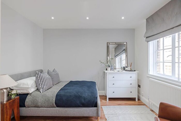 Studio To Rent In Highbourne House, Marylebone High Street, London, W1U
