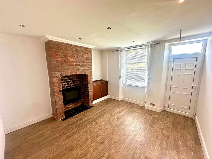 2 Bedroom Terraced House To Rent In Revill Lane, Woodhouse, S13