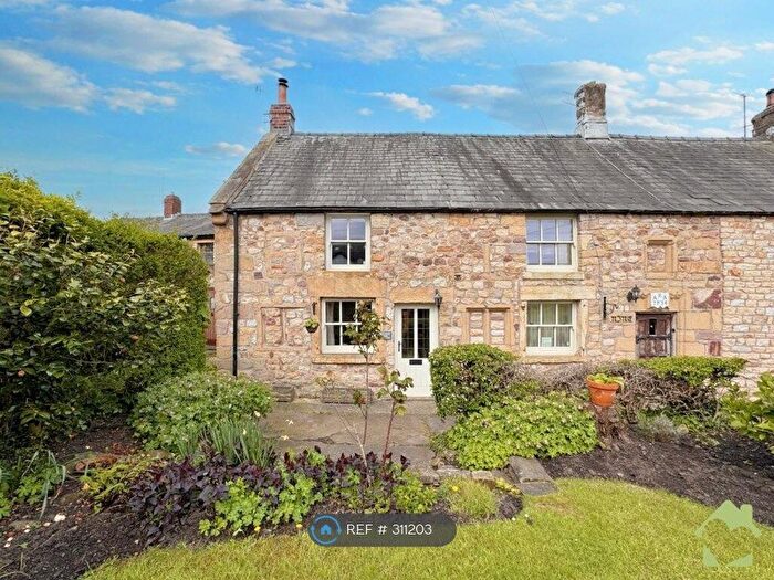 3 Bedroom Semi-Detached House To Rent In Hollins Hill, Preston (Lancs), PR3