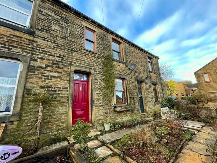 2 Bedroom Terraced House To Rent In Stone Street, Keighley, West Yorkshire, BD22