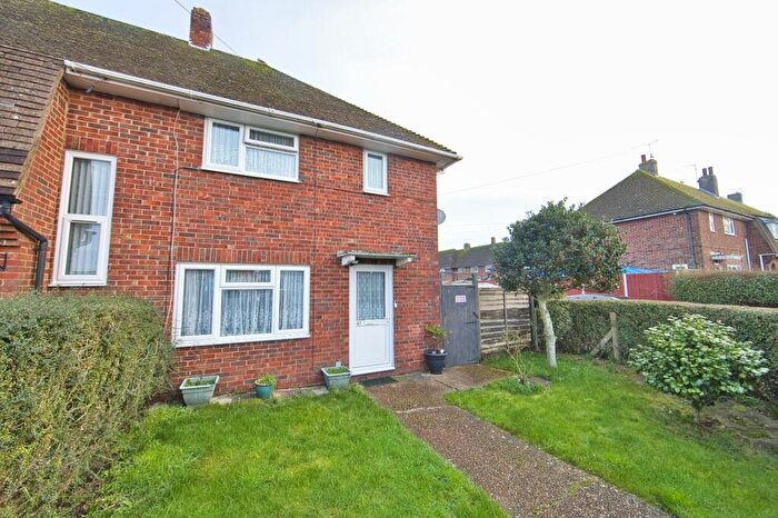 2 Bedroom End Of Terrace House For Sale In Roman Way, Folkestone, CT19