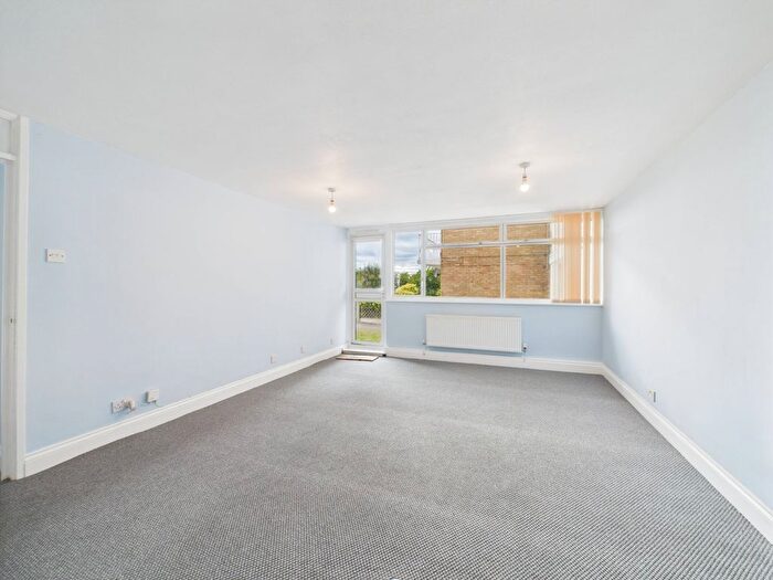 3 Bedroom Flat To Rent In Pamington Fields, Ashchurch, Tewkesbury, Gloucestershire, GL20