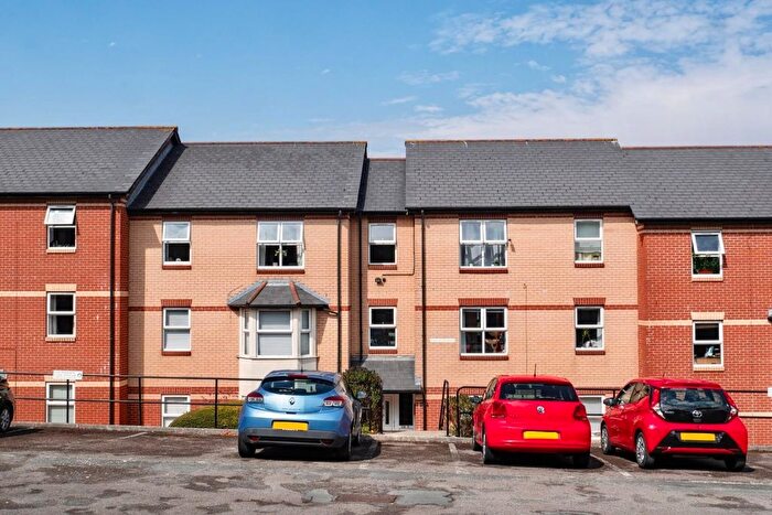 2 Bedroom Flat To Rent In St Augustines Road, Penarth, CF64