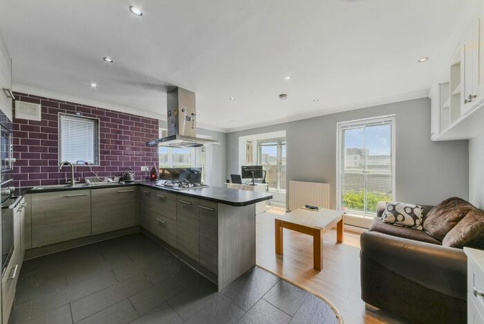 2 Bedroom Flat To Rent In Malcolm Sargent House, Britannia Village, London, E16