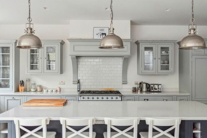 5 Bedroom Terraced House To Rent In Haliburton Road, Twickenham, TW1