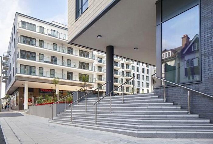 Apartment To Rent In Guildford Road, Woking, GU22