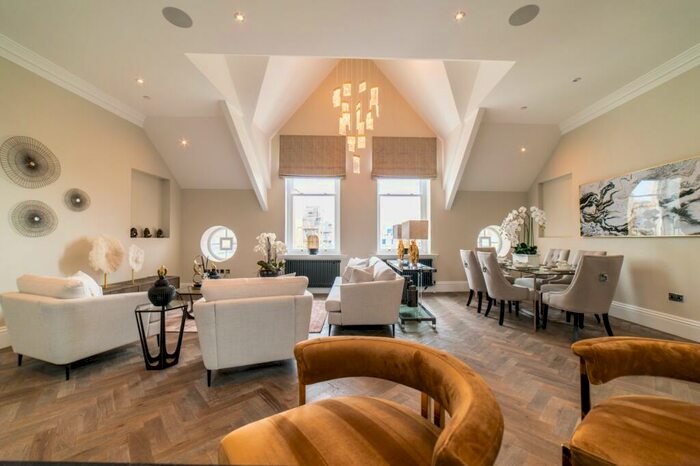 3 Bedroom Penthouse To Rent In Mount Stuart House, Cardiff Bay, CF10