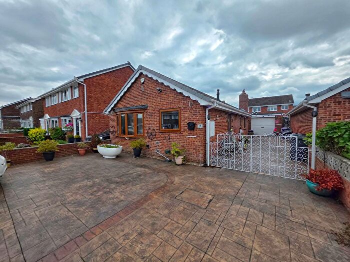 2 Bedroom Bungalow For Sale In Ashley Croft, Royston, Barnsley, S71