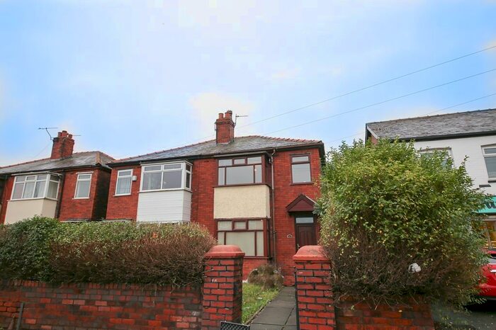 3 Bedroom Semi-Detached House To Rent In Poolstock, Wigan, Lancashire, WN3