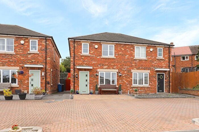 3 Bedroom Semi-Detached House For Sale In Thornbridge Lane, Sheffield, S12