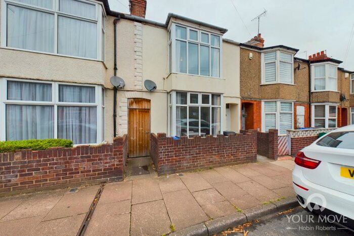 4 Bedroom House To Rent In Delapre Crescent Road, Northampton, Northamptonshire, NN4