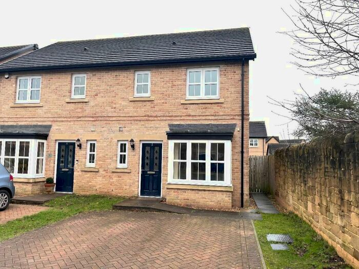 3 Bedroom Semi-Detached House To Rent In Mallside Close, Lancaster, LA1