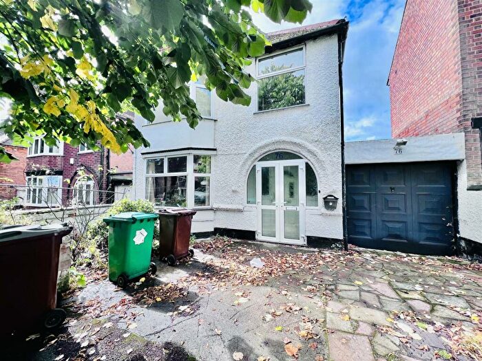 2 Bedroom House To Rent In Harlaxton Drive, Nottingham, NG7