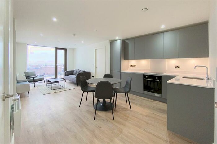 2 Bedroom Apartment To Rent In Oxygen Tower, M1