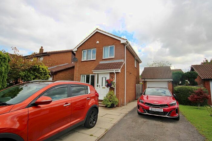 3 Bedroom Detached House To Rent In Keyes Close, Birchwood, Warrington, WA3