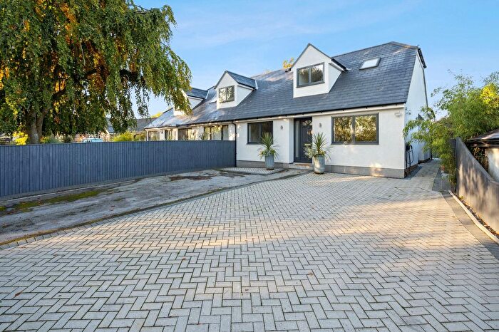 3 Bedroom Semi-Detached House For Sale In Ford, Aylesbury, HP17