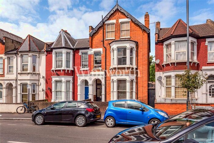 2 Bedroom Flat To Rent In Wightman Road, London, N8