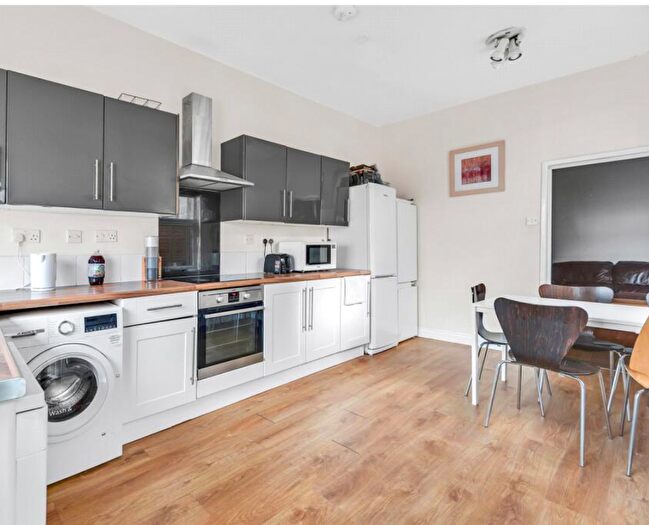 5 Bedroom Property To Rent In Victoria Park, Bristol, BS16