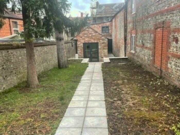 1 Bedroom Terraced House To Rent In Warminster, BA12