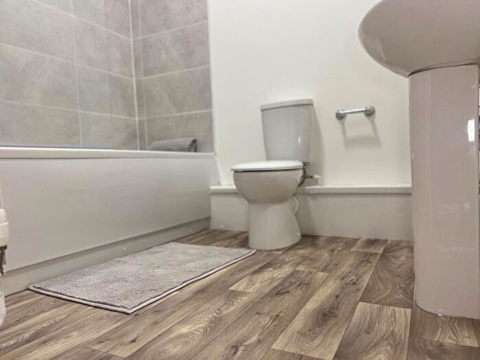 2 Bedroom Apartment To Rent In Flat, Arch View Crescent, Liverpool, Merseyside, L1
