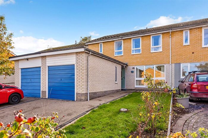 4 Bedroom Property For Sale In Bury Hill Close, Anna Valley, Andover, SP11