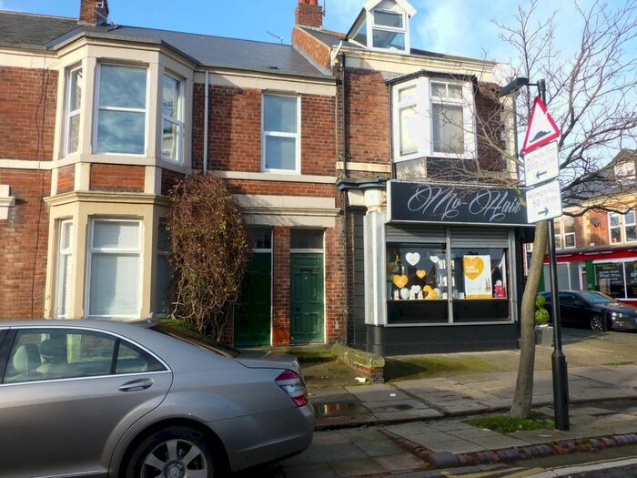 2 Bedroom Flat To Rent In Helmsley Road, Sandyford, Newcastle Upon Tyne, NE2