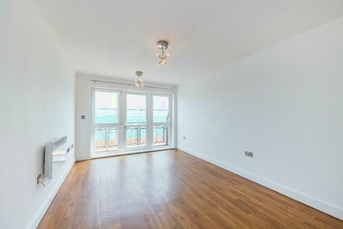 2 Bedroom Flat To Rent In Harry Zeital Way, London, E5