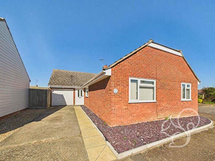 3 Bedroom Detached Bungalow For Sale In Woodfield Drive, West Mersea, CO5