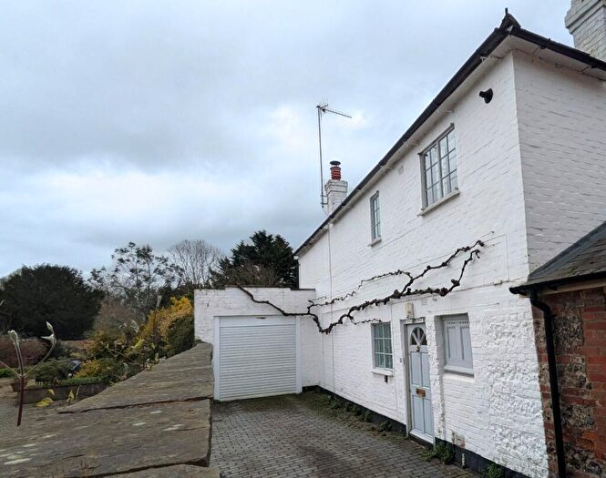 2 Bedroom House For Sale In West Street, Wilton, Salisbury, Wiltshire, SP2