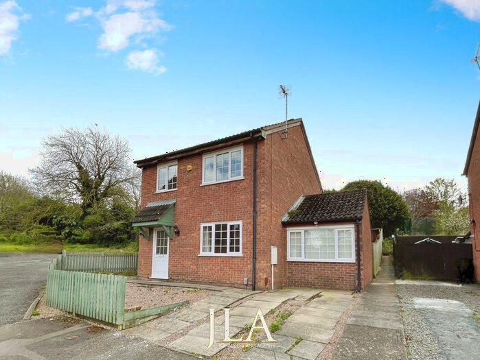 4 Bedroom Detached House To Rent In Blackthorn Drive, Leicester, LE4