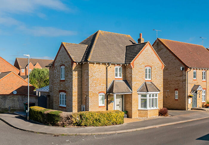 4 Bedroom Detached House For Sale In Trent Way, Leighton Buzzard, LU7