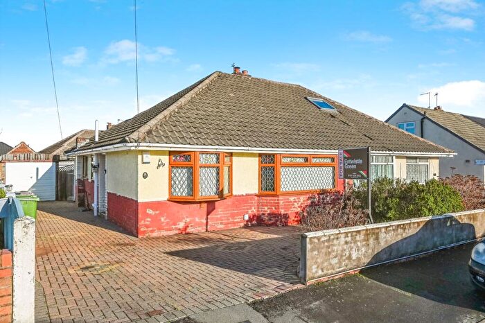 2 Bedroom Bungalow For Sale In Towers Avenue, Maghull, Merseyside, L31