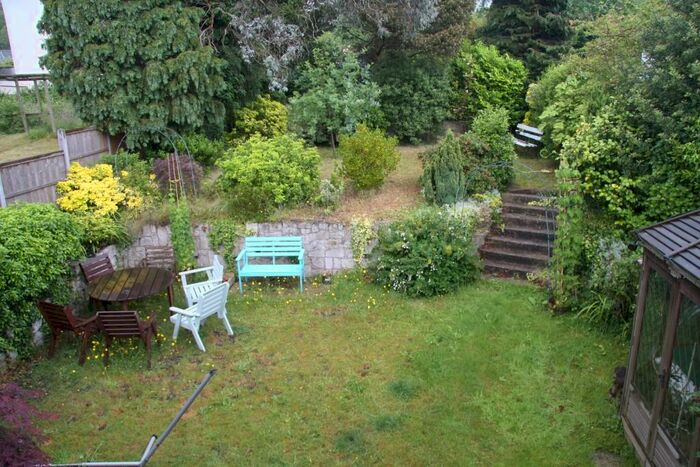 3 Bedroom Detached House For Sale In Hurn Road, Christchurch, BH23