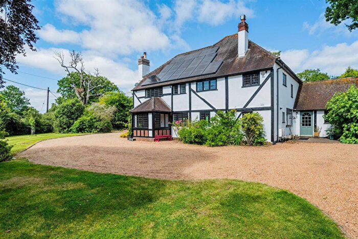 7 Bedroom Detached House To Rent In Dawes Green, Leigh, Reigate, RH2