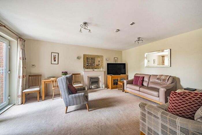 2 Bedroom Retirement Property For Sale In Main Street, Tiddington, Stratford-upon-Avon, CV37